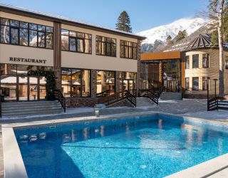 Отель "Ski Resort" / "Ски Резорт"