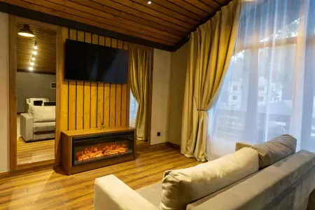 Отель "Ski Resort" / "Ски Резорт"